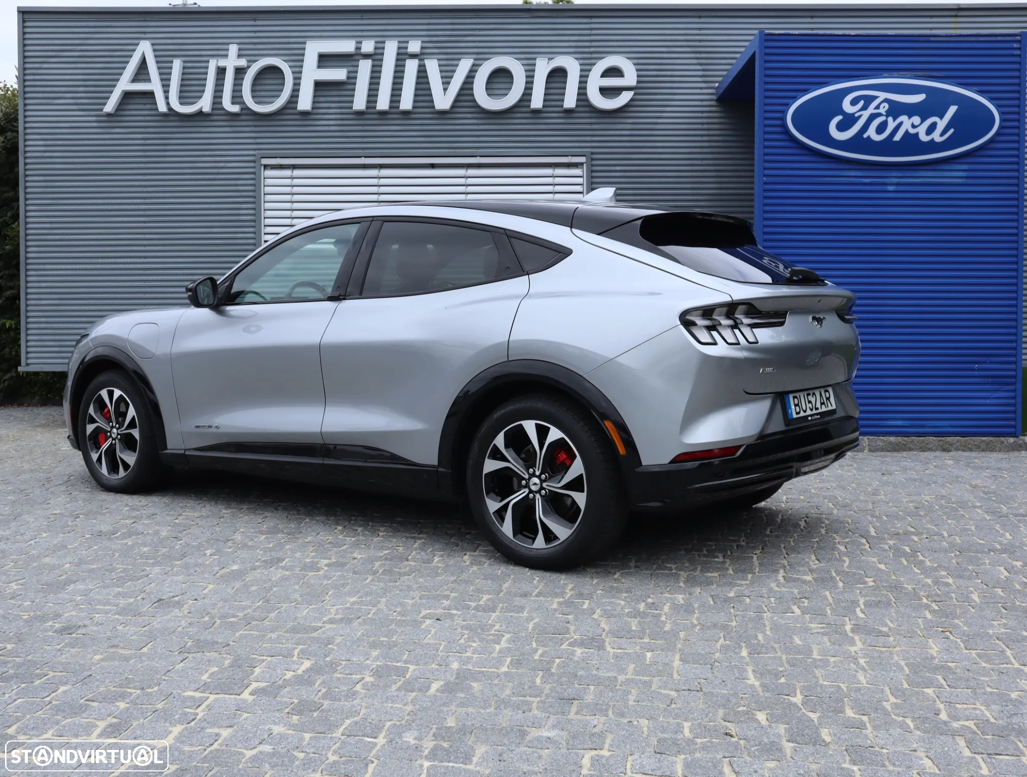Ford Mustang Mach-E 75.7 kWh Premium AWD - 2
