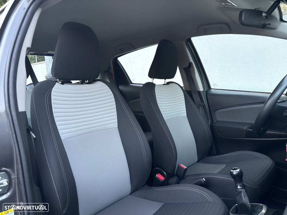 Toyota Yaris 1.0 VVT-i Comfort +PS Style +P.Techno +P.Sport - 7