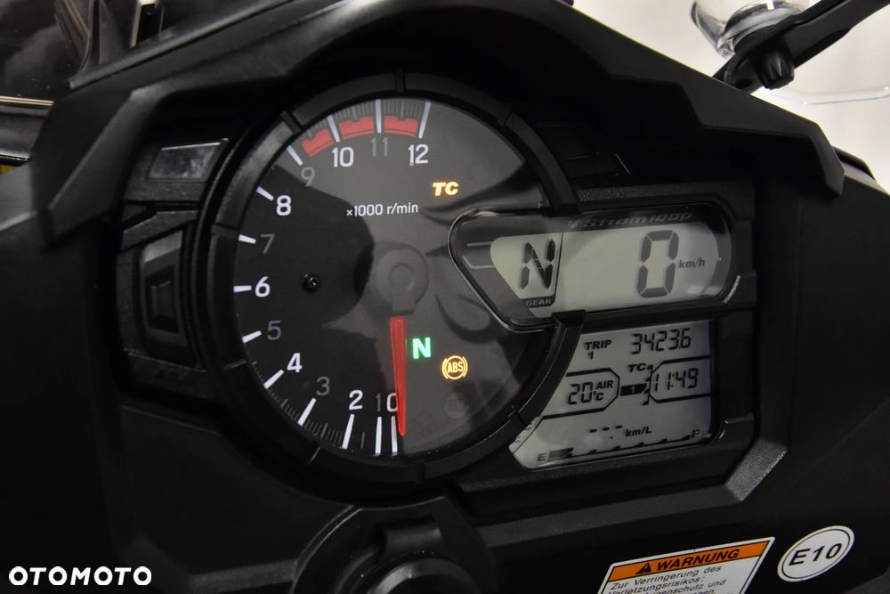 Suzuki DL - 18