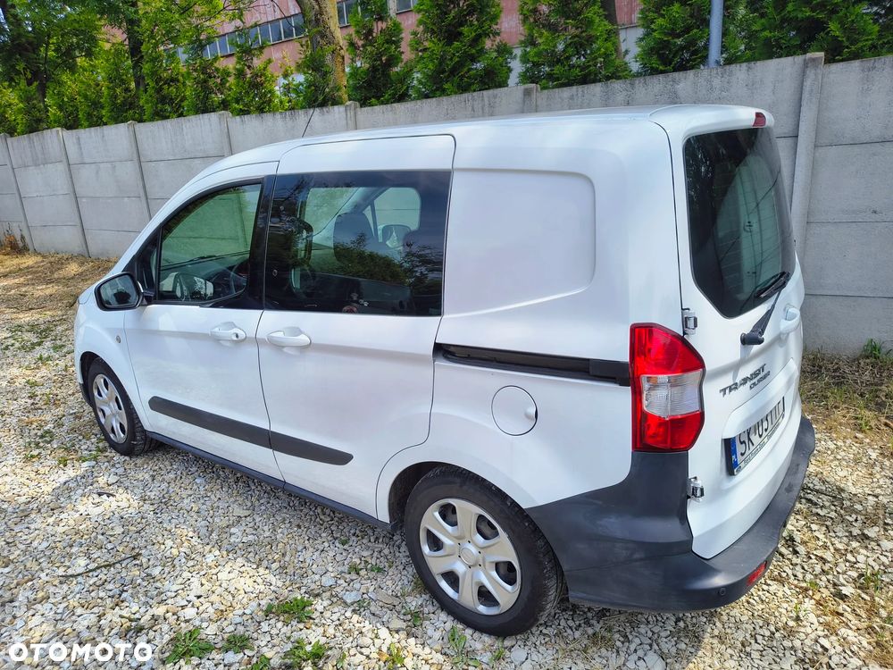 Ford Transit Courier - 2