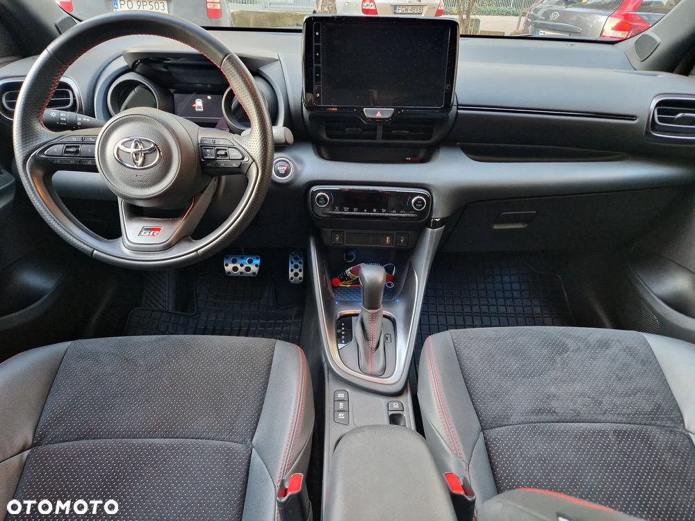 Toyota Yaris - 13