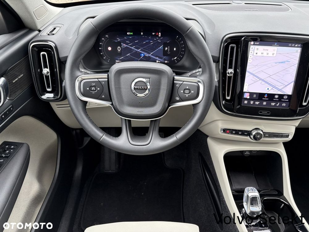 Volvo XC 40 - 21