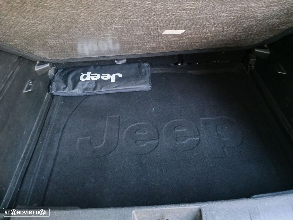 Jeep Renegade 1.6 MJD Limited - 36