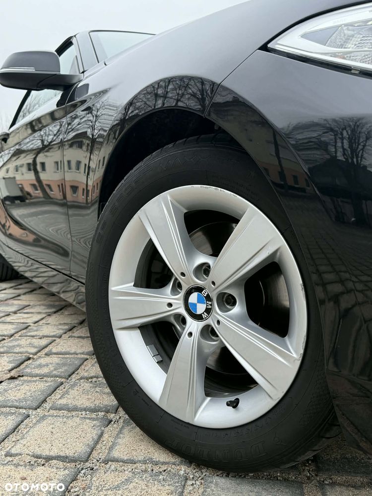 BMW Seria 2 220i Advantage sport - 4