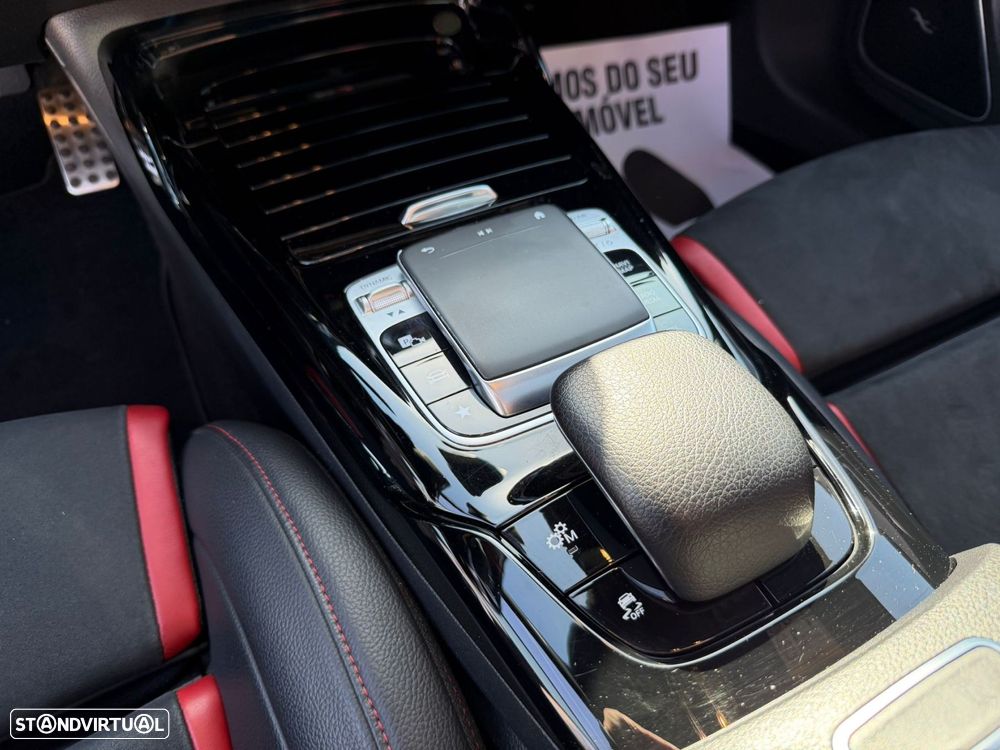 Mercedes-Benz A 35 AMG 4Matic Speedshift DCT 7G - 32