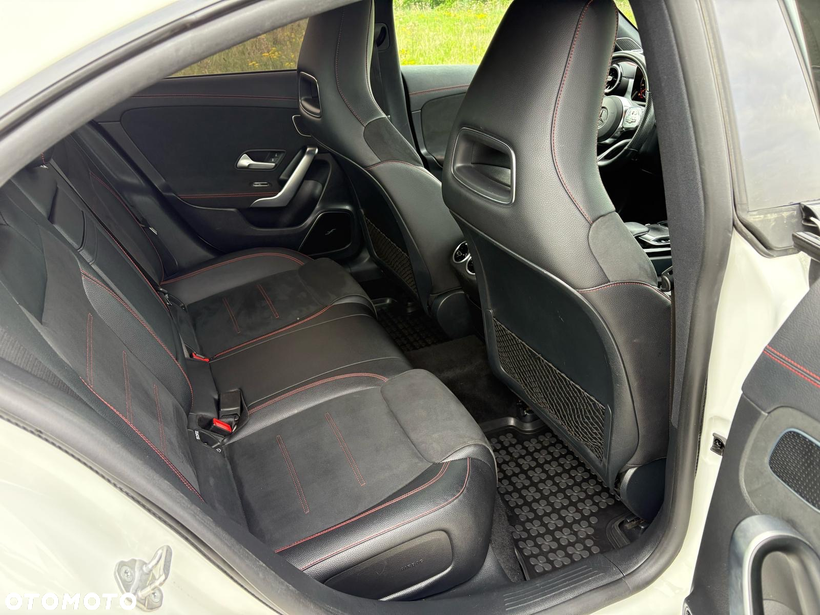 Mercedes-Benz CLA 250 4-Matic AMG Line 7G-DCT - 18