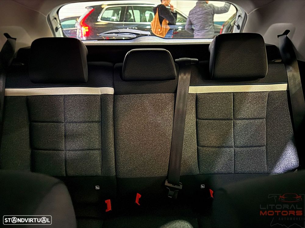 Citroën C4 Cactus 1.2 PureTech Shine Pack - 37