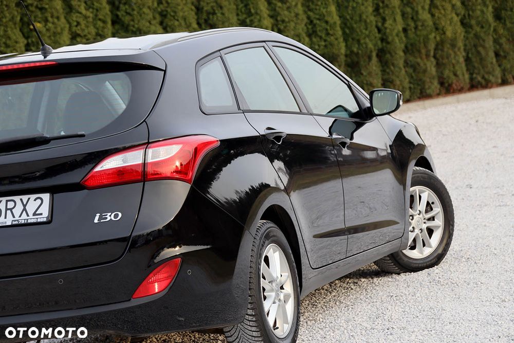 Hyundai i30 i30cw 1.4 CRDi Advantage - 17