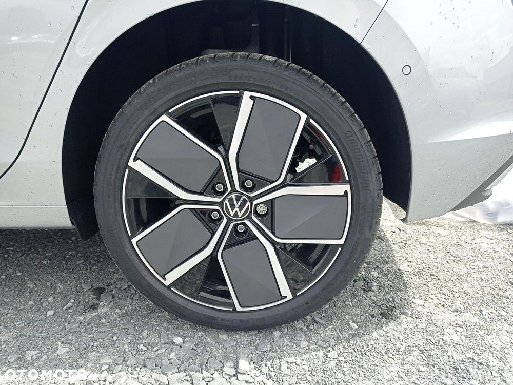 Volkswagen Golf - 19