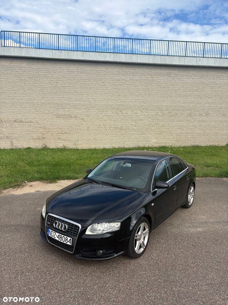 Audi A4 Limousine - 1