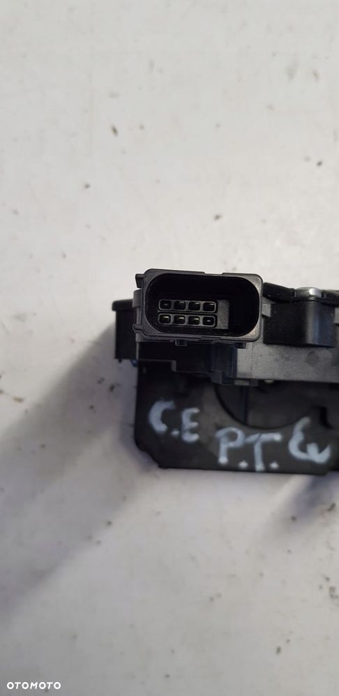 zamek drzwi prawy tył Opel Corsa E 13431845 - 9