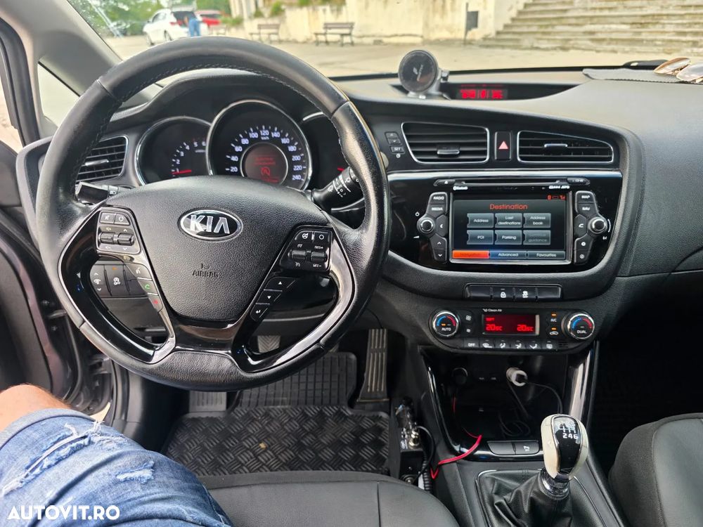 Kia Ceed Cee'd 1.6 DSL BEST - 3