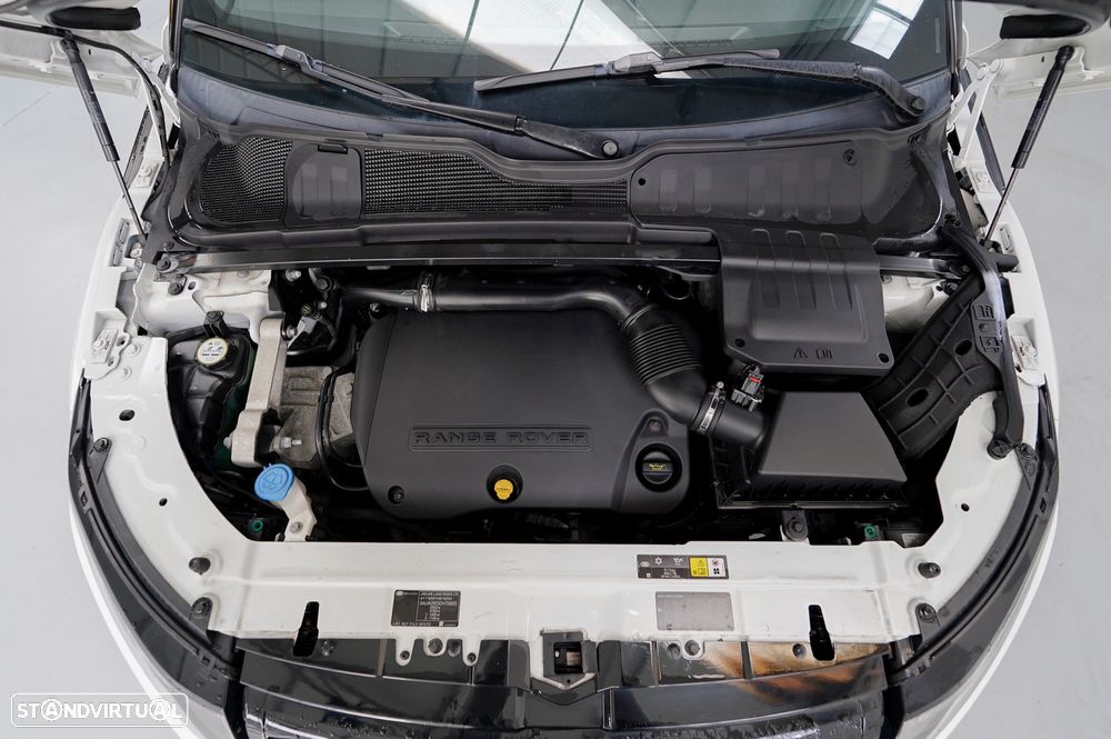 Land Rover Range Rover Evoque 2.2 SD4 Dynamic Auto - 32