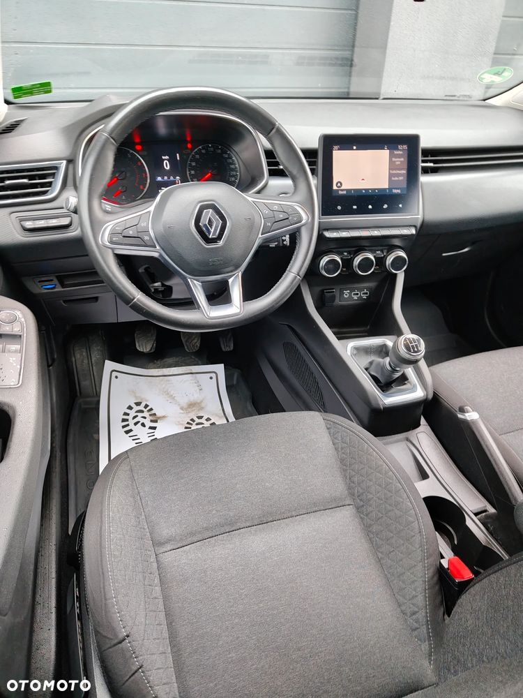 Renault Clio - 8