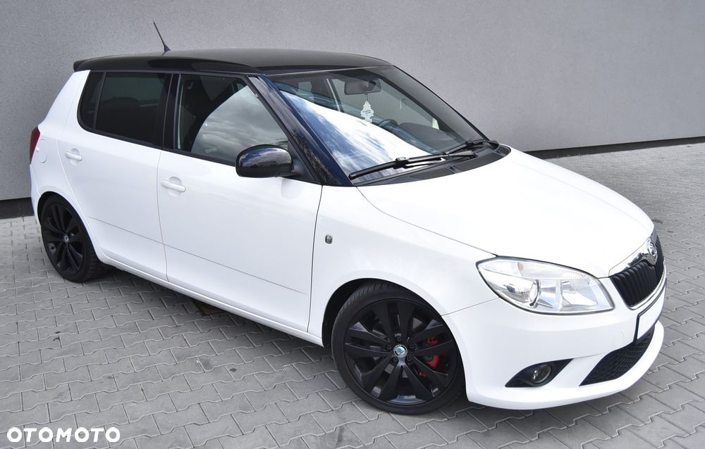 Skoda Fabia 1.4 TSI DSG RS - 9