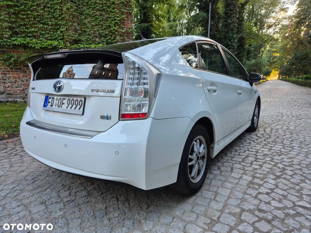 Toyota Prius (Hybrid) Sol - 7