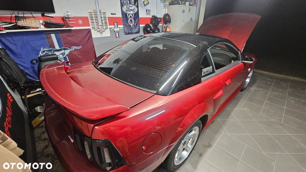 Ford Mustang 4.6 V8 GT - 34