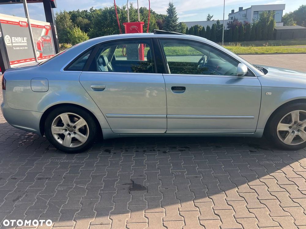 Audi A4 Avant - 4