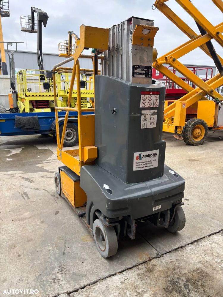 JLG Toucan Junior8 (A202) - 1