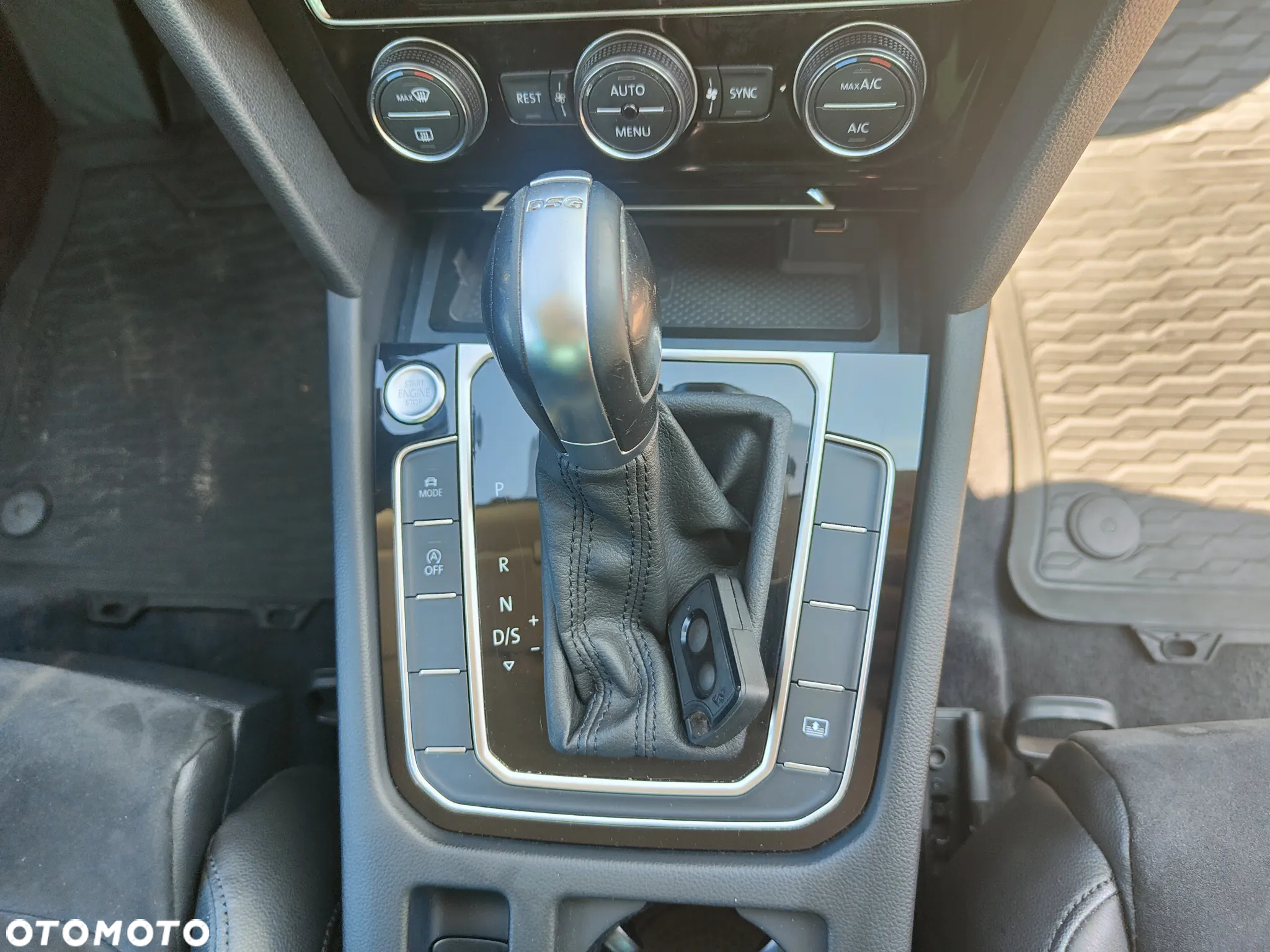 Volkswagen Passat 2.0 TDI SCR Comfortline DSG - 29