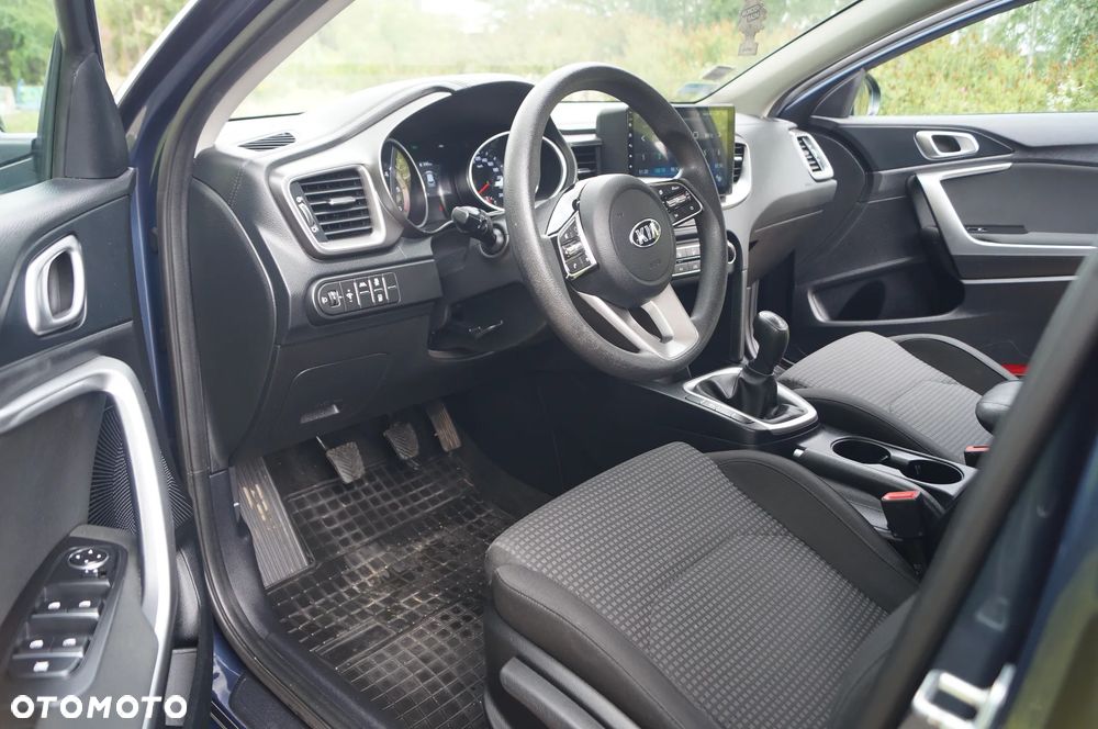 Kia Ceed 1.6 CRDi SCR L - 21