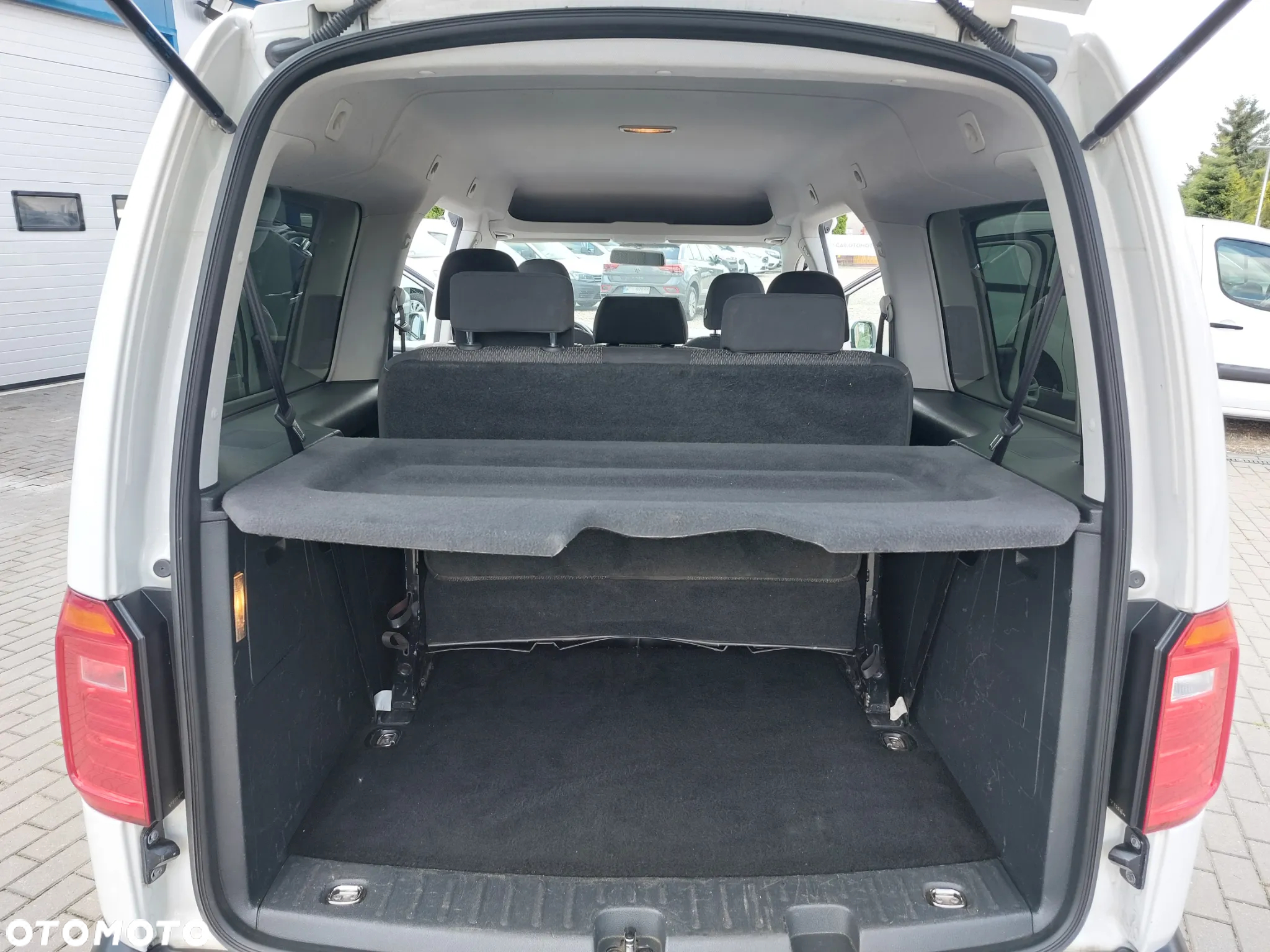 Volkswagen Caddy Maxi 2.0 TDI Trendline - 16