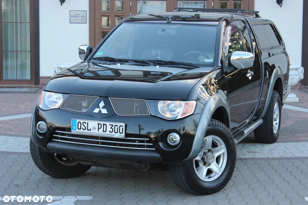 Mitsubishi L200 Pick Up 4x4 Intense Club Cab - 18