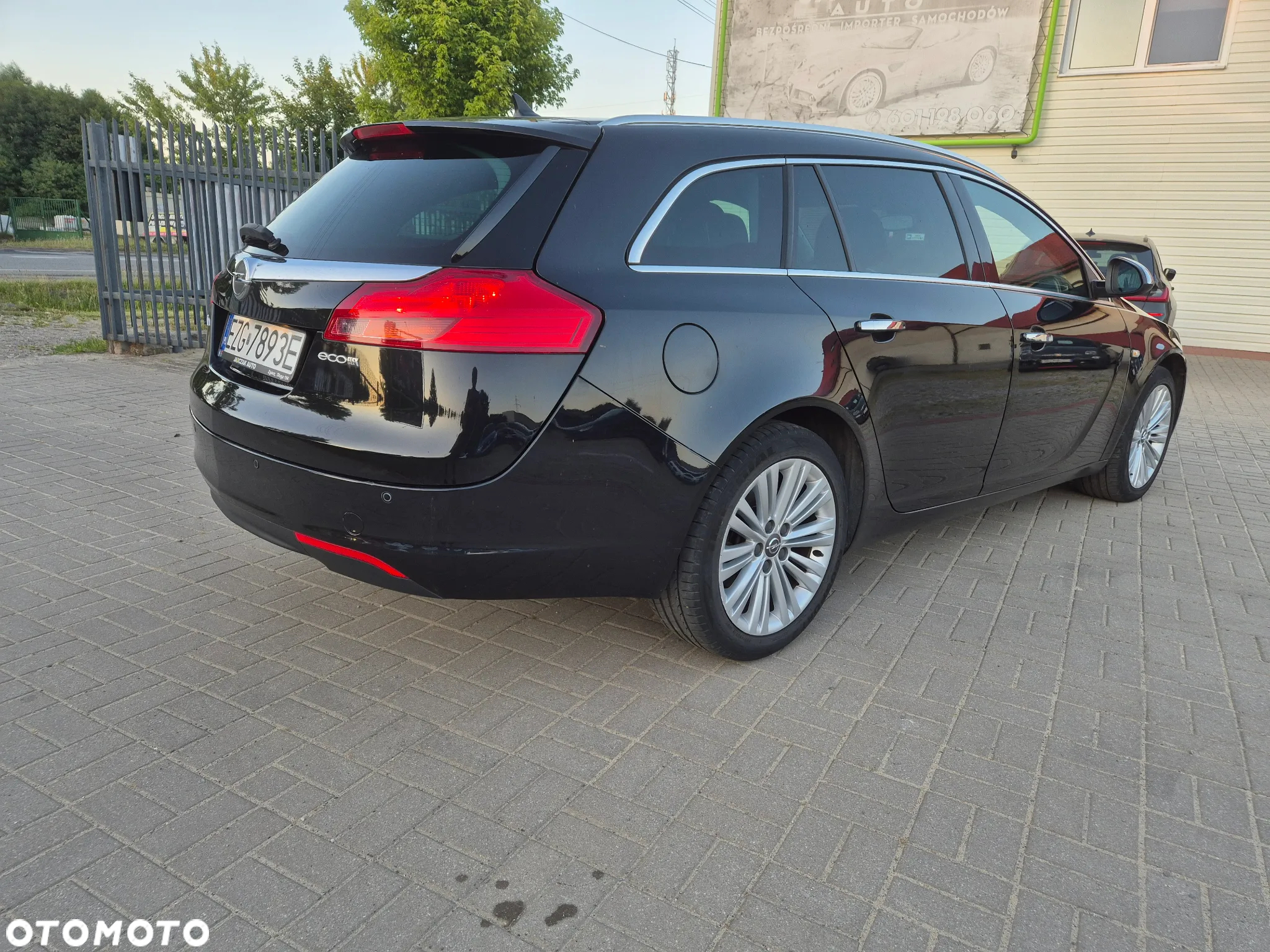 Opel Insignia 2.0 CDTI Sports Tourer Design Edition - 11
