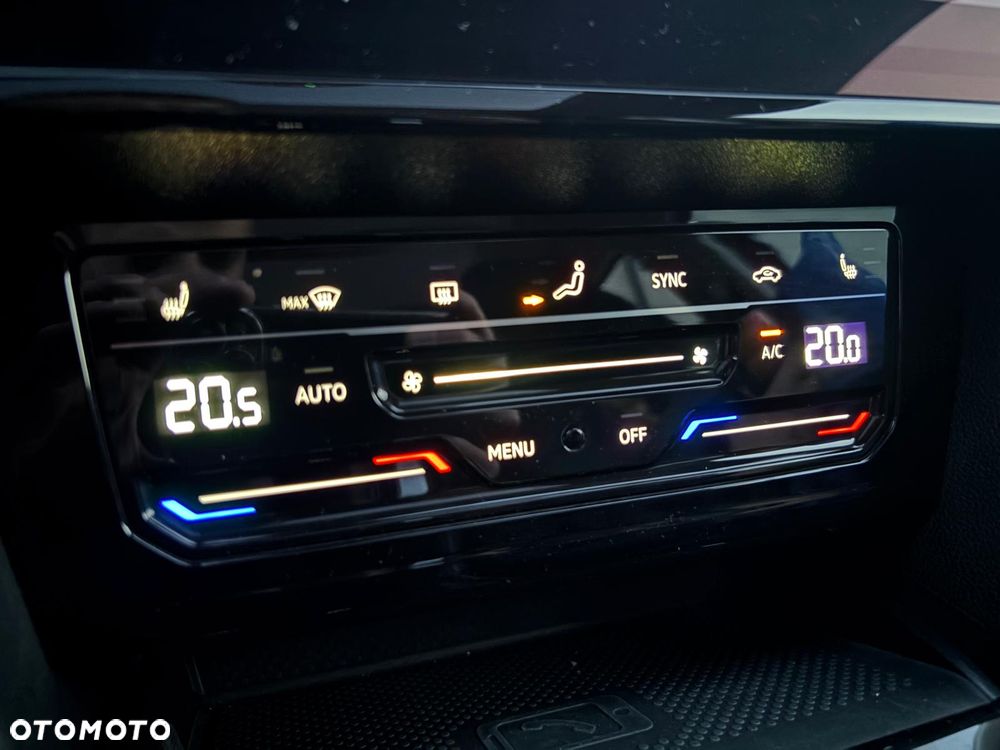Volkswagen Passat - 39