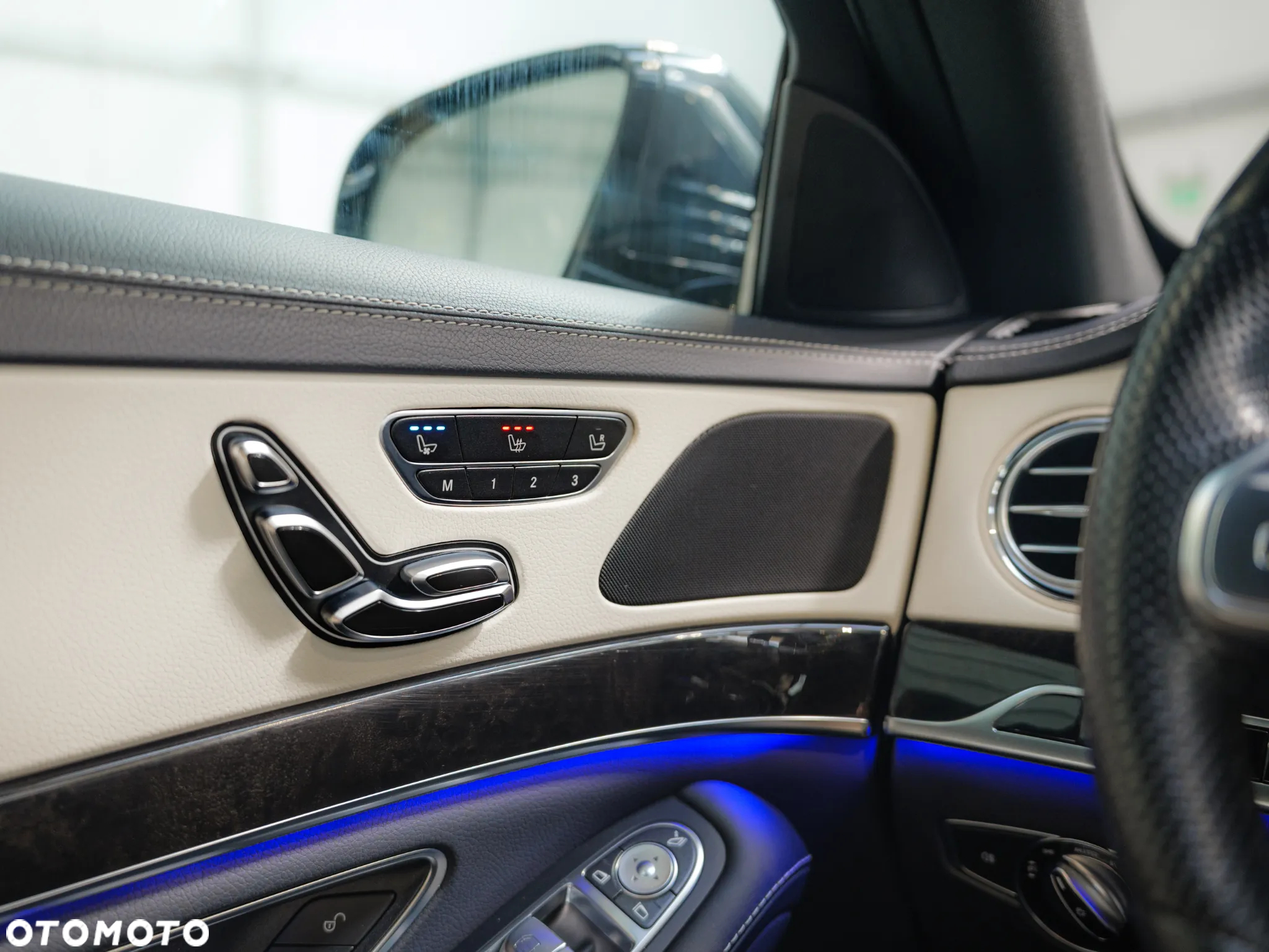 Mercedes-Benz Klasa S 400 d 4-Matic 9G-TRONIC - 38
