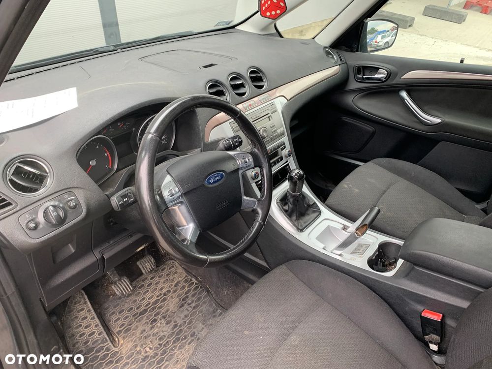 FORD GALAXY 2006 *SAMOCHÓD NA CZĘŚCI*2450 MASKA, LAMPA, DRZWI, LUSTERKO, ZDERZAK, GRILL, BŁOTNIK, KLAPA, BELKA, DESKA, FOTELE, KANAPA, ĆWIARTKA, KIEROWNICA, TARCZE, ZACISKI, ZAWIESZENIE, KOMPLETNY PRZÓD, KOMPLETNY TYŁ, LICZNIK, ZEGARY, PRAWE LEWE PRZÓD TYŁ - 5