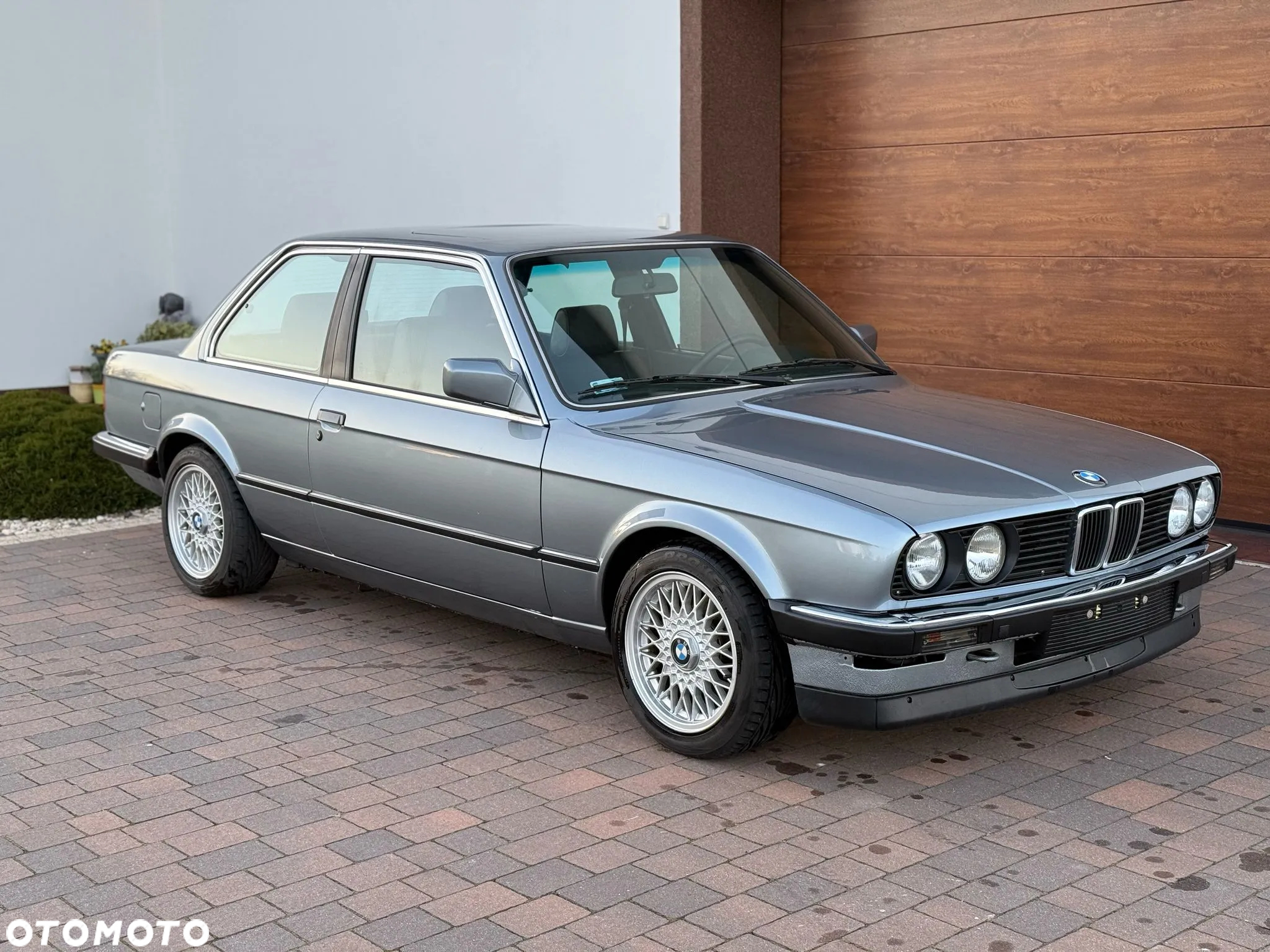 BMW Seria 3 - 32