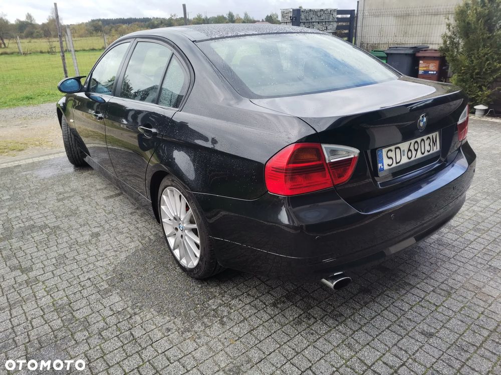 BMW Seria 3 320i - 3