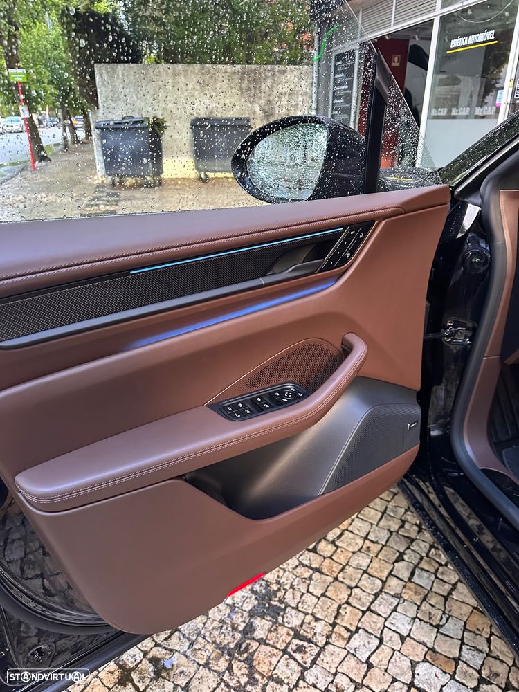 Porsche Macan Electric Turbo - 17