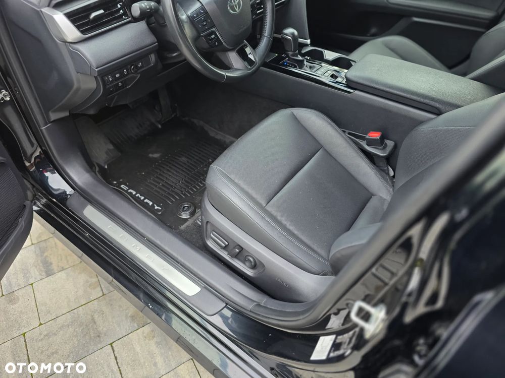 Toyota Camry 2.5 Hybrid Prestige CVT - 22