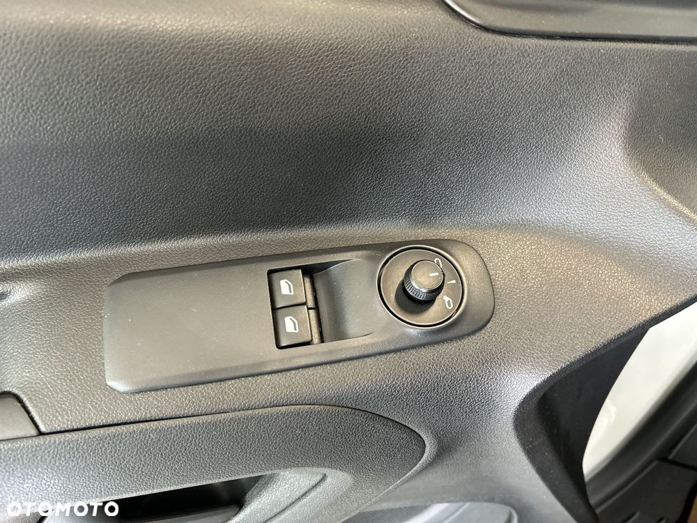 Toyota Proace City Verso 1.2 D-4T Combi - 20