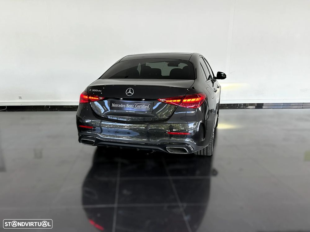 Mercedes-Benz C 300 de AMG Line - 4