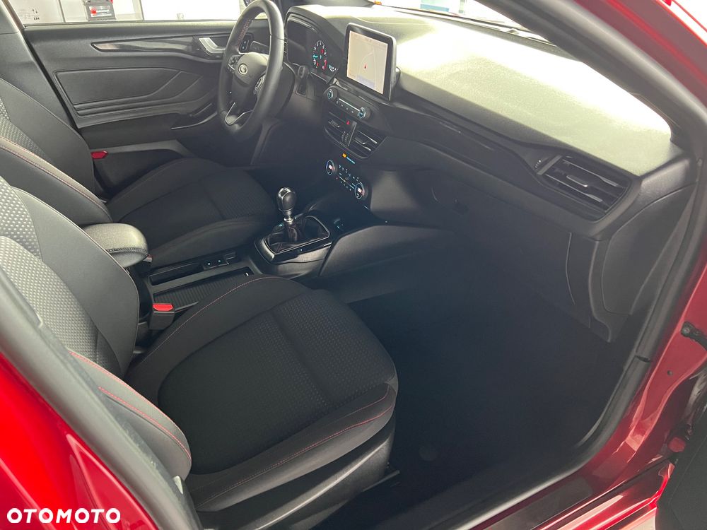 Ford Focus 1.0 EcoBoost ST-Line - 30