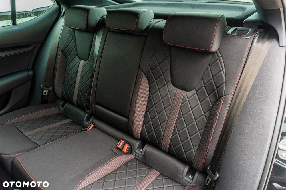 Skoda Octavia 2.0 TSI RS DSG - 22