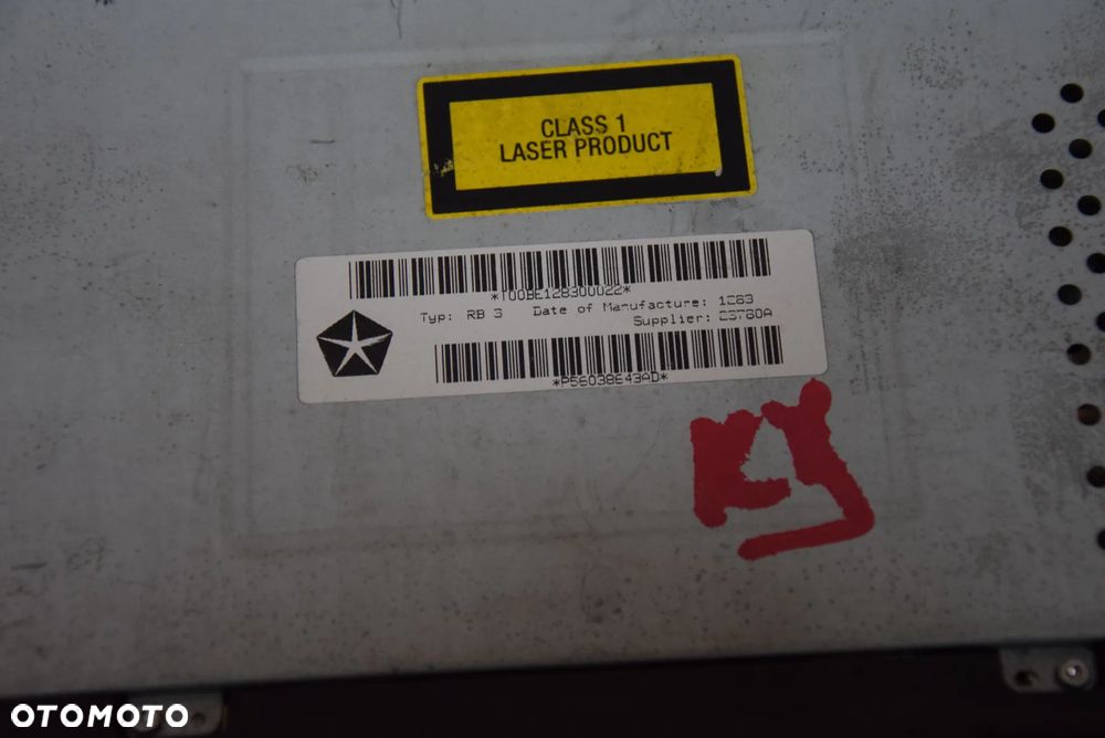 JEEP CHEROKEE KJ RADIO - 5