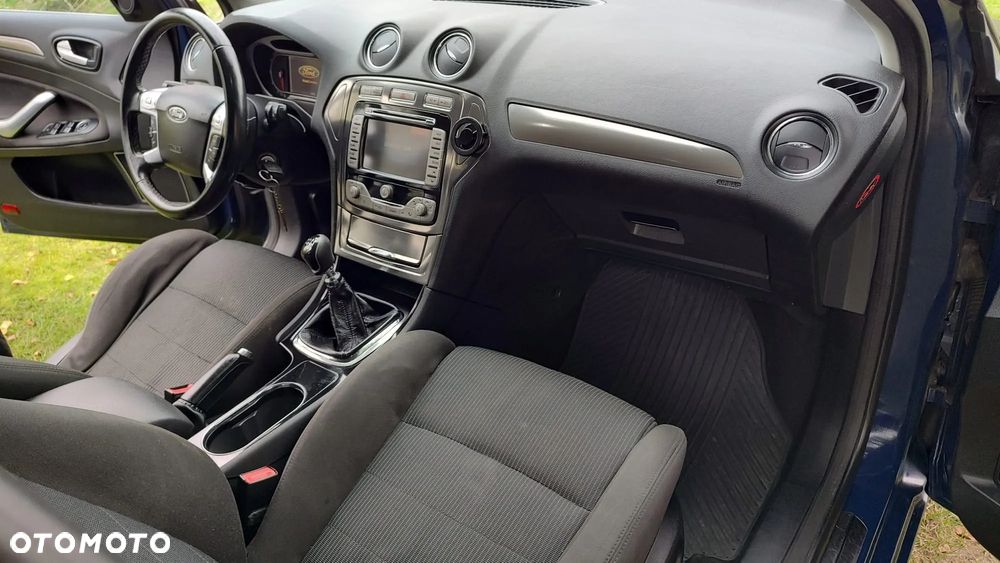 Ford Mondeo 2.0 TDCi Titanium - 11