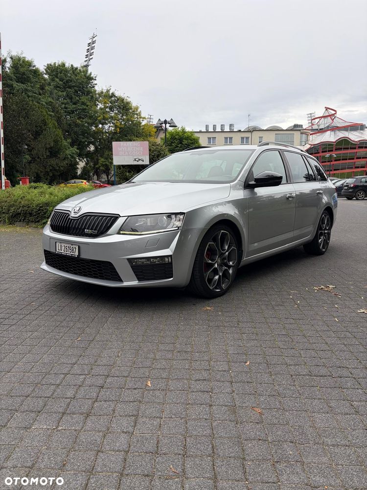 Skoda Octavia 2.0 TDI (Green tec) 4x4 DSG RS - 1