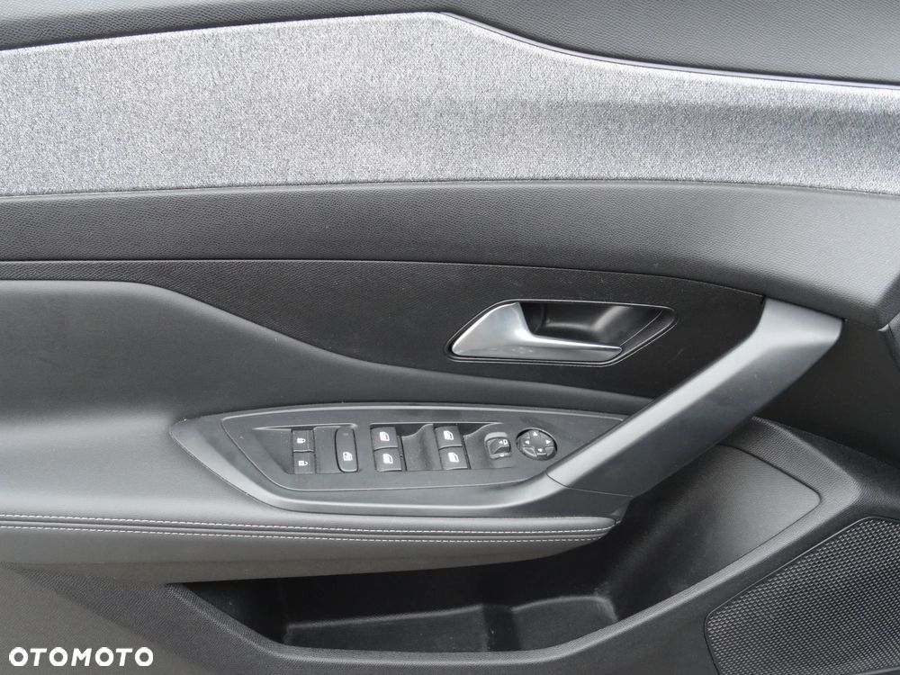Peugeot 308 BlueHDi 130 EAT8 Stop & Start Allure Pack - 22