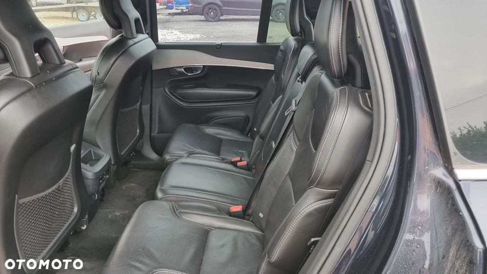 Volvo XC 90 - 29