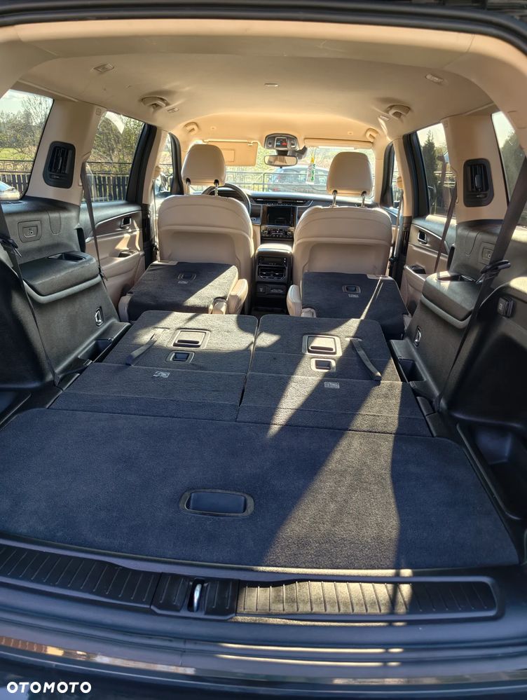 Jeep Grand Cherokee - 28