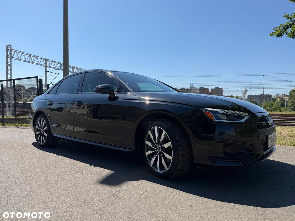 Audi A4 Limousine - 1