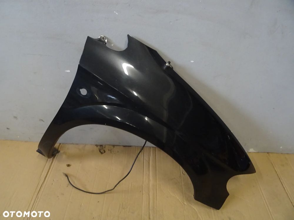 BŁOTNIK PRAWY PRZÓD PRZEDNI CHRYSLER VOYAGER IV NR19 - 1