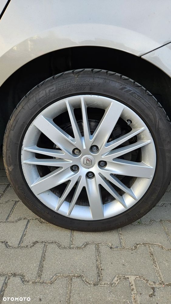Renault Laguna dCi 175 FAP Initiale - 9