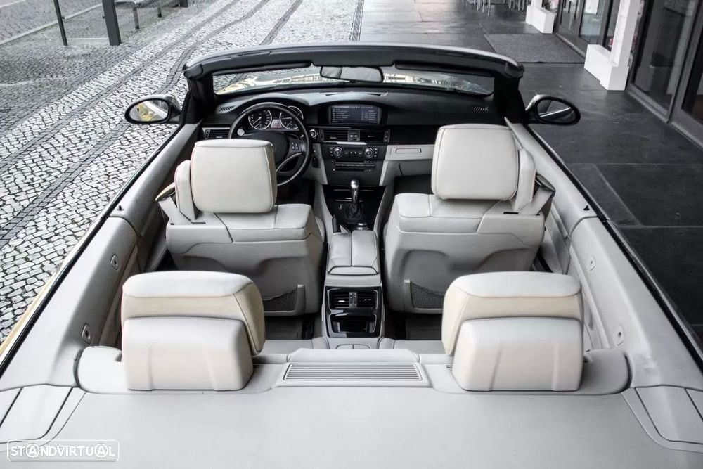 BMW 320 d Cabrio Auto - 32