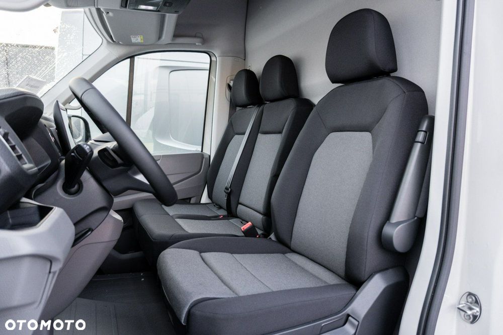 Volkswagen Crafter - 11